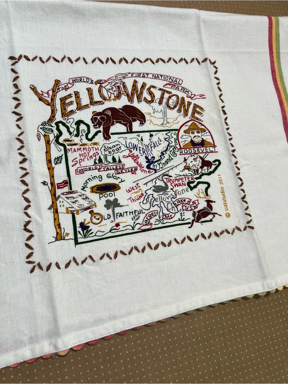Catstudio Yellowstone Cream Tea Towel - Picture 4 of 9